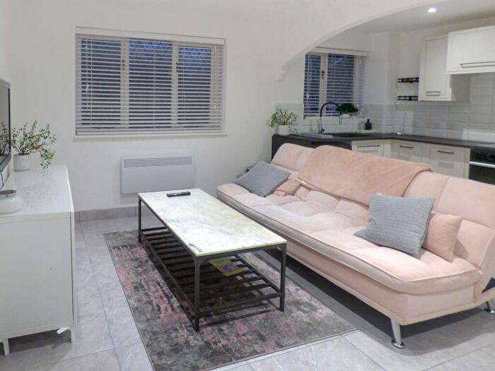 1 Bedroom Flat To Rent In Aspen Close, Swadlincote, DE12