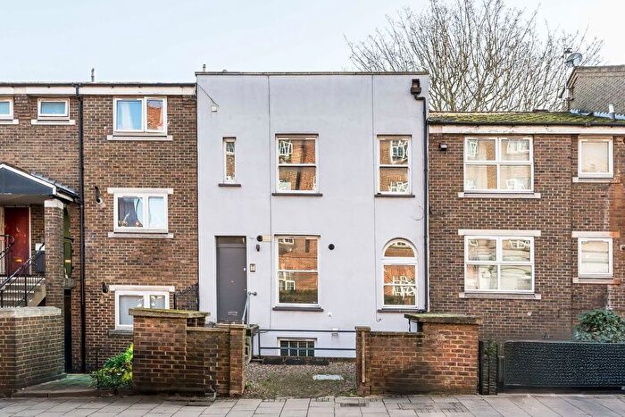 1 Bedroom Flat To Rent In Bedford Road, London, SW4