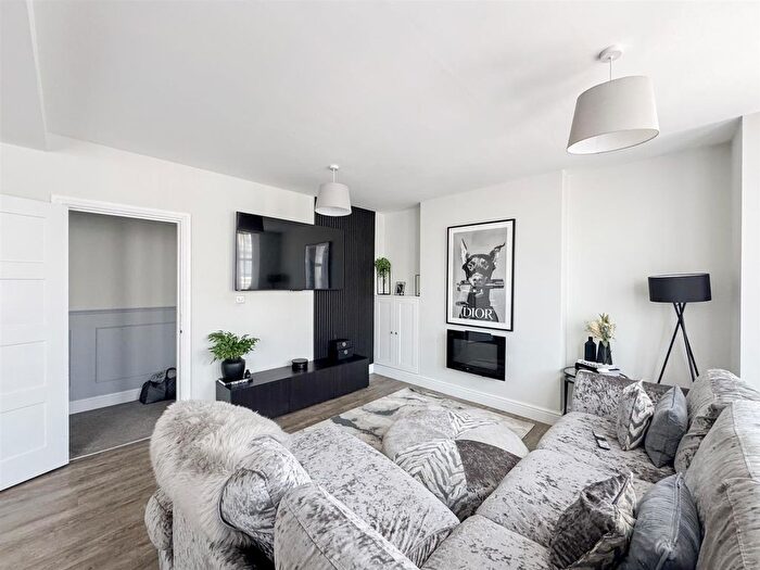 2 Bedroom Flat To Rent In Devonshire Road, Bexhill-On-Sea, TN40