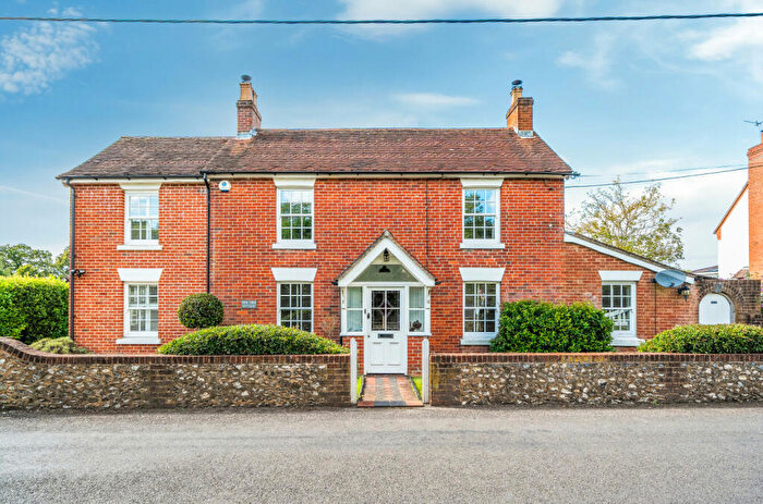 4 Bedroom Detached House For Sale In Upham Street, Upham, Southampton, Hampshire, SO32