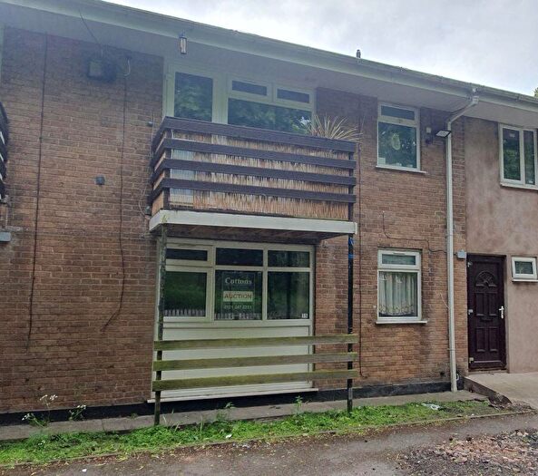 Studio For Sale In Flat Salisbury House, Lily Street, West Bromwich, West Midlands, B71