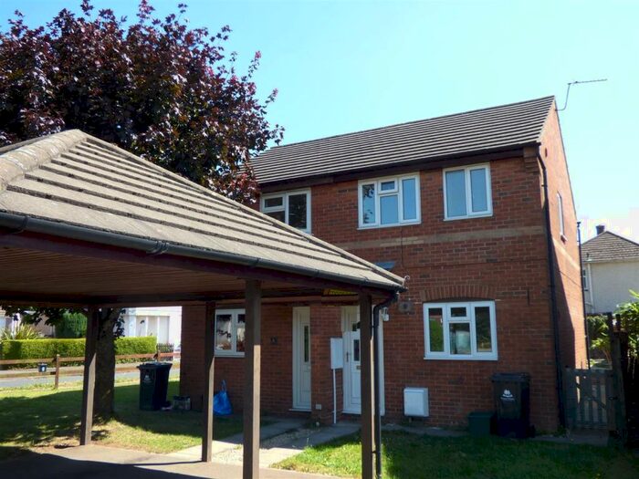2 Bedroom Semi-Detached House To Rent In Hopes Close, Lydney, GL15