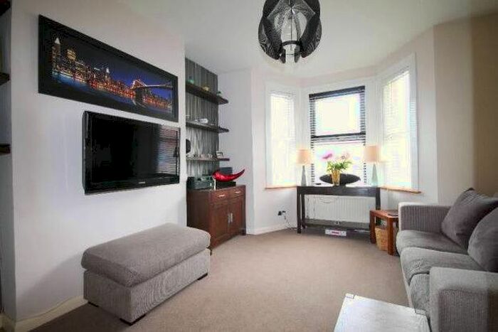 2 Bedroom Flat To Rent In Ravensbourne Road, Bromley, BR1