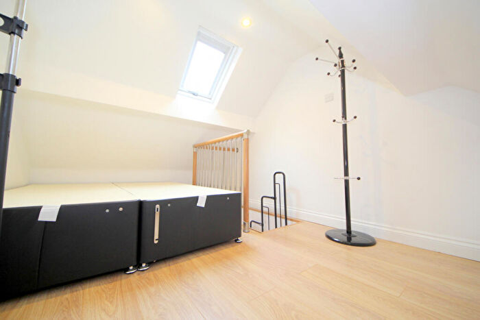 1 Bedroom Maisonette To Rent In Kinderton Close, Southgate, London, N14