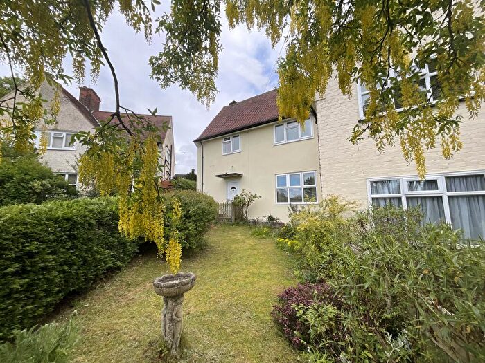 3 Bedroom Semi Detached House For Sale In Kneeton Close, Nottingham, NG5