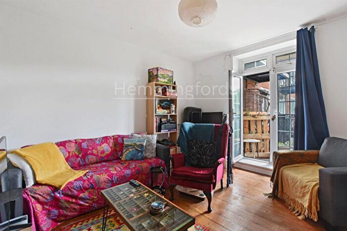 2 Bedroom Apartment For Sale In Charlotte Terrace, N1