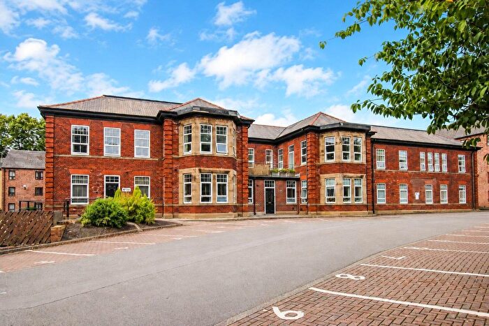 1 Bedroom Flat For Sale In Woodlands Village, Wakefield, WF1