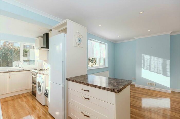 3 Bedroom Semi-Detached House To Rent In Bexley Road, Fishponds, Bristol, BS16