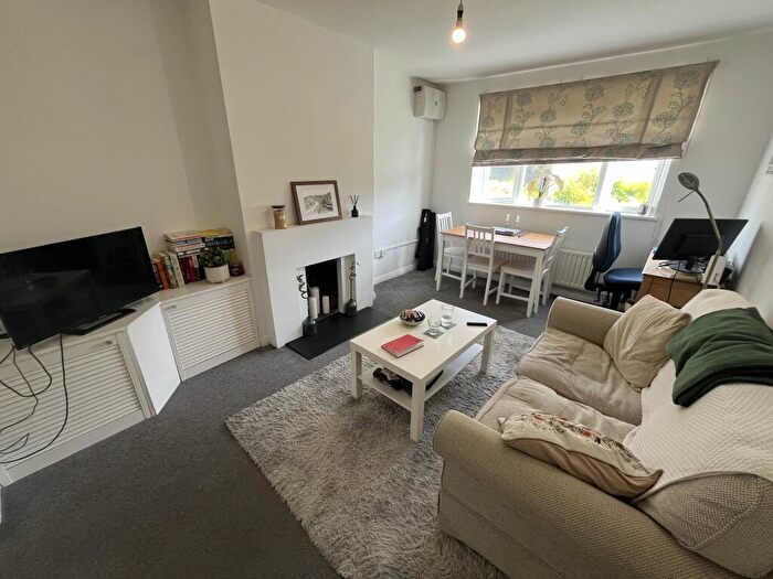 1 Bedroom Apartment To Rent In Lavender Hill, Battersea, SW11