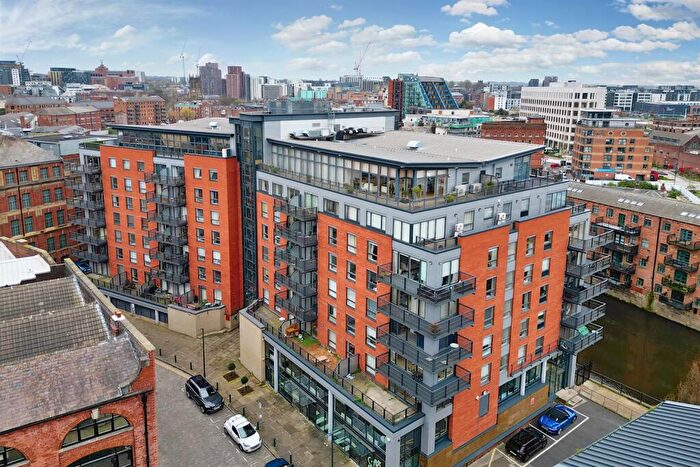 3 Bedroom Flat For Sale In The Quays, Concordia Street, Leeds, LS1