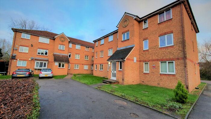 1 Bedroom Flat To Rent In Scottwell Drive, London NW9