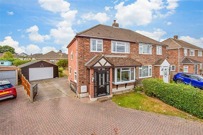 3 Bedroom Semi Detached House For Sale In Heathside Avenue, Coxheath, Maidstone, Kent, ME17