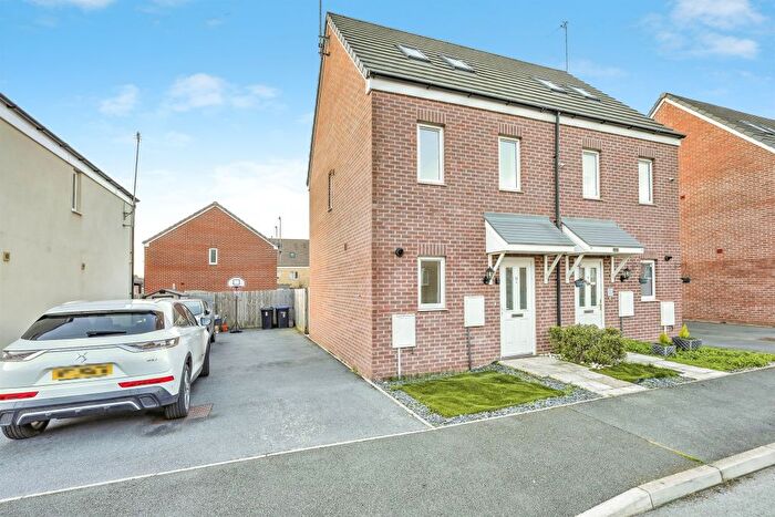 3 Bedroom Semi Detached House For Sale In Hodder Street, Northampton, NN2