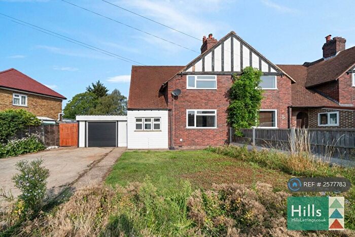 3 Bedroom Semi-Detached House To Rent In Cuff Crescent, London, SE9