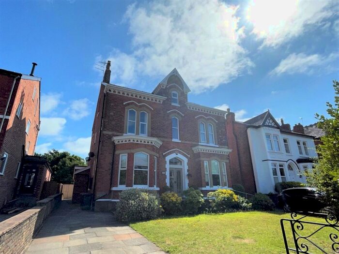 3 Bedroom Apartment To Rent In Crescent Road, Southport, Merseyside, PR8