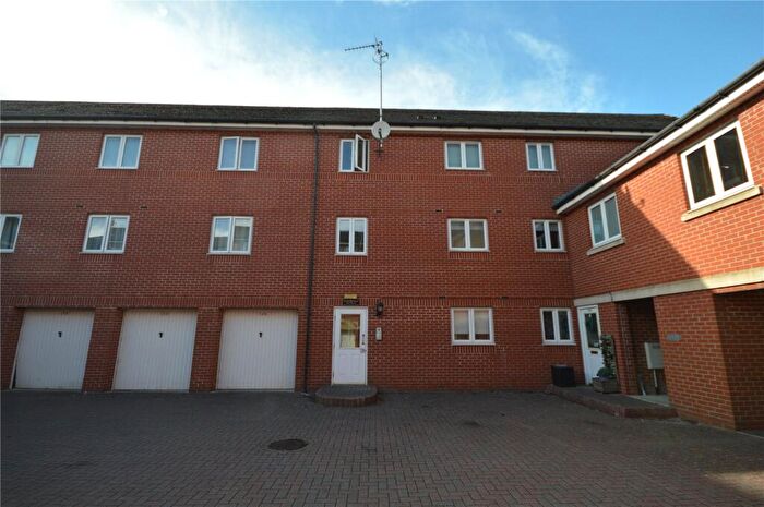 2 Bedroom Apartment To Rent In Padstow Road, Churchward, Swindon, SN2