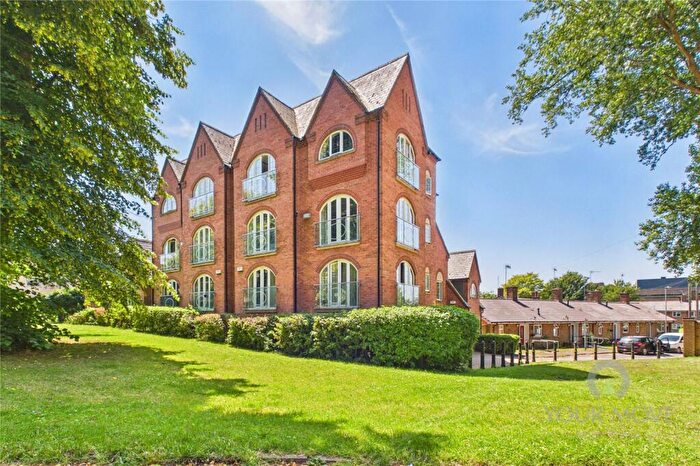 2 Bedroom Flat For Sale In Leicester Street, Northampton, NN1