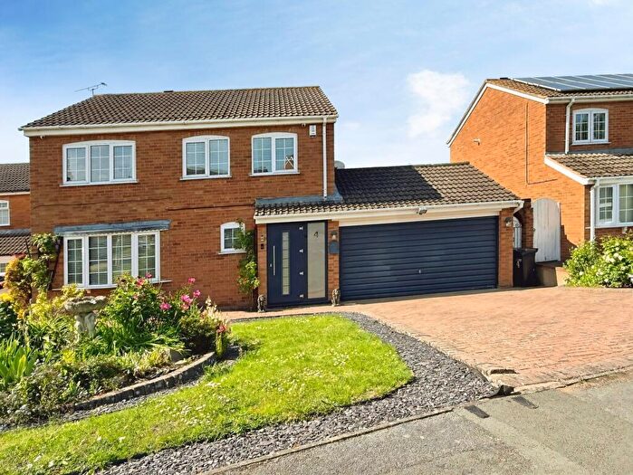 4 Bedroom Detached House For Sale In Ledbury Close, Oadby, LE2