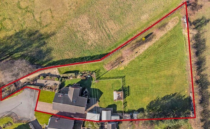 4 Bedroom Detached Bungalow For Sale In Dove Cote Gardens, Hensall, DN14