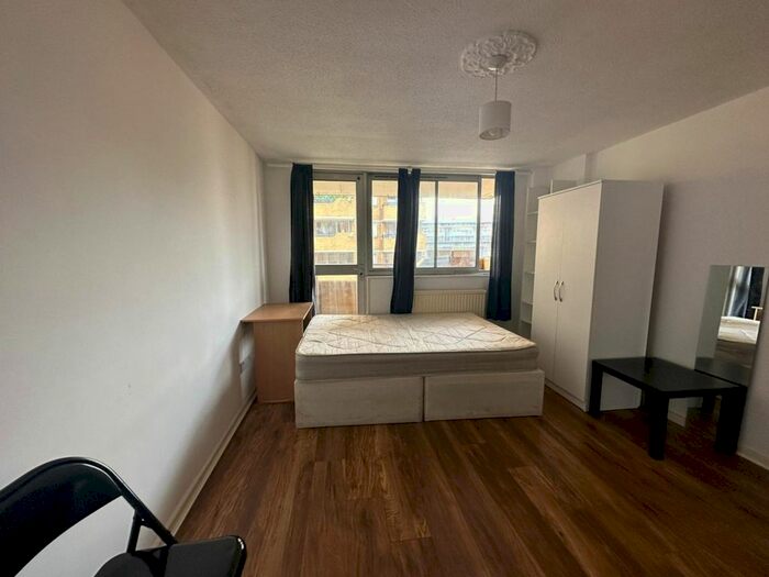 3 Bedroom Flat To Rent In Hatton Garden, London, EC1N