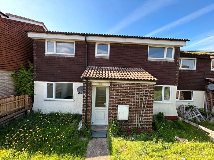 3 Bedroom Terraced House To Rent In Vulcan Close, Chatham, ME5