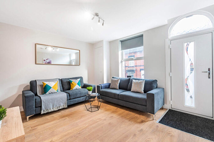 5 Bedroom House To Rent In Rider Road, Leeds, LS6