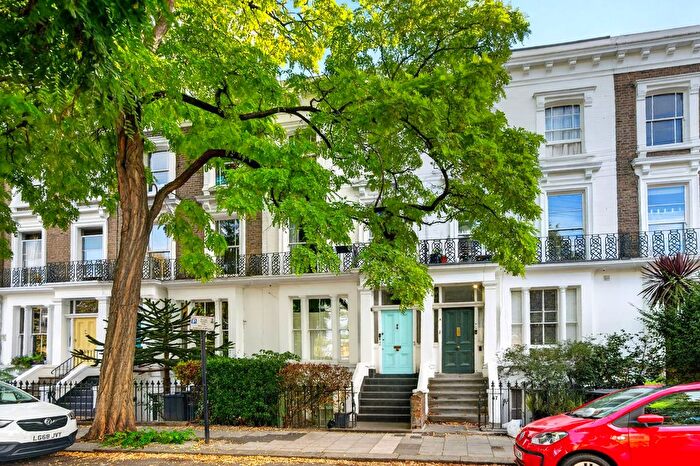 2 Bedroom Flat For Sale In Thorne Road, London, SW8