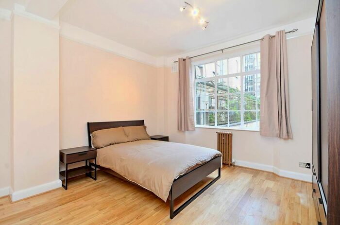 2 Bedroom Flat To Rent In Endsleigh Court, Bloomsbury, London, WC1H
