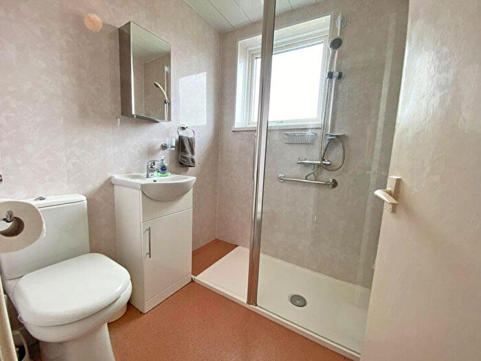 3 Bedroom End Of Terrace House For Sale In Davies Street, Ystrad Mynach, Hengoed, CF82