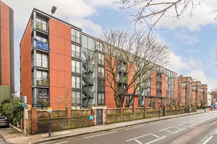 1 Bedroom Flat For Sale In Beaufort Court, London, SW6