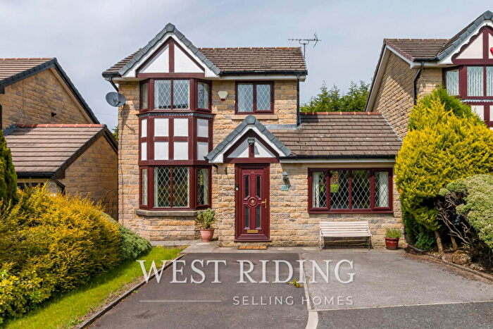 4 Bedroom Detached House For Sale In Old Kiln Lane, Grotton, Saddleworth, OL4