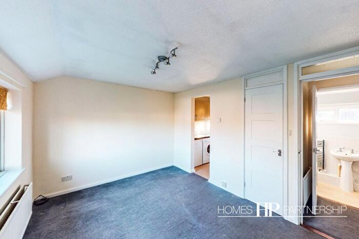 1 Bedroom Apartment To Rent In Goodwin Close, Bewbush, RH11