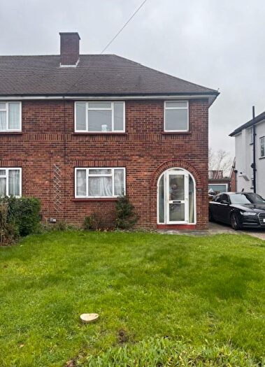 3 Bedroom Semi-Detached House To Rent In Preston Hill, Kenton, Harrow, HA3