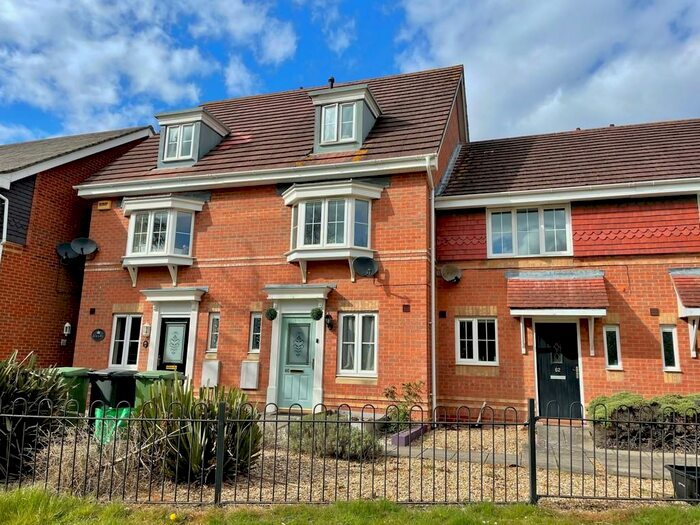 3 Bedroom Town House To Rent In Thyme Avenue, Whiteley, PO15