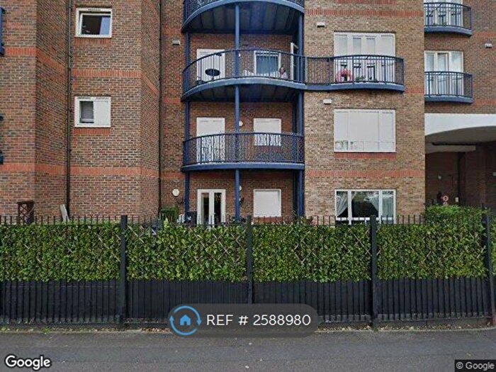 2 Bedroom Flat To Rent In Argent Street, Grays, RM17