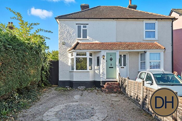 3 Bedroom Semi-detached House For Sale In High Road, North Weald Bassett, Essex, CM16