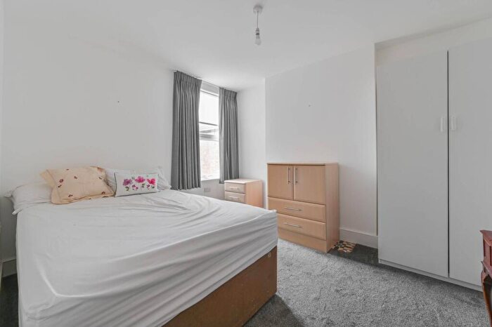 2 Bedroom Flat To Rent In Salisbury Road, , Harrow, HA1