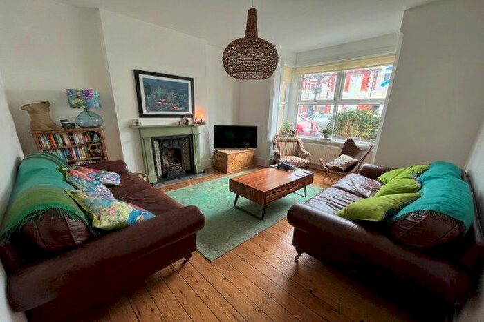 2 Bedroom Flat To Rent In Arundel Road, Brighton, BN2