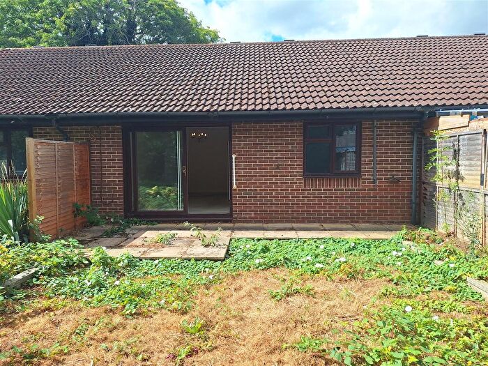 2 Bedroom Bungalow For Sale In Brook Lea, Caversham, Reading, RG4