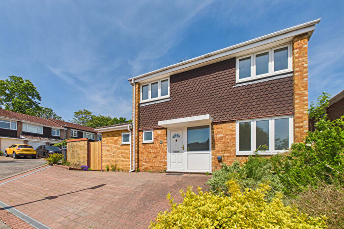 4 Bedroom Detached House For Sale In Vicarage Close, Hemel Hempstead, HP1