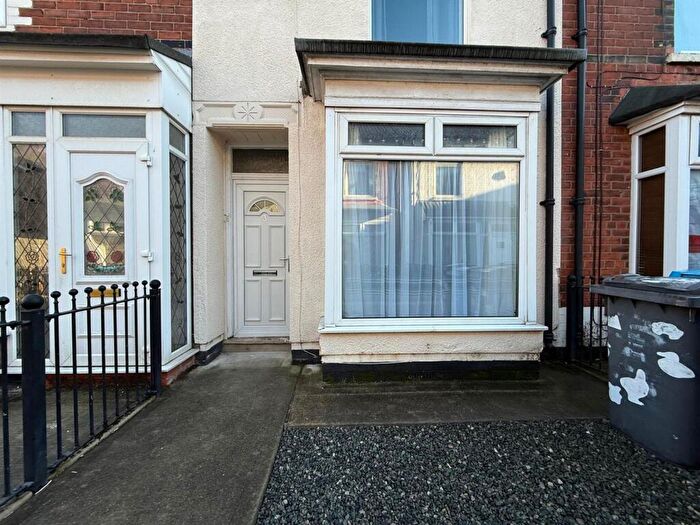 2 Bedroom Property To Rent In Allan Vale, Estcourt Street, Hull, HU9