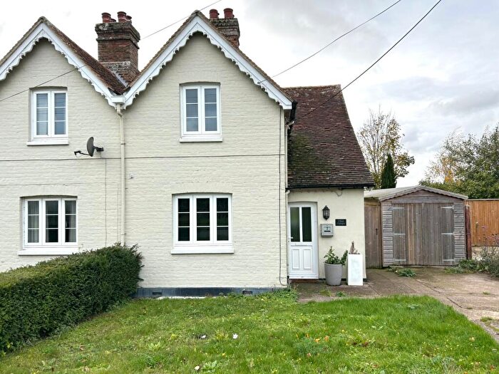 2 Bedroom Semi-Detached House To Rent In Thorne Hill, Ramsgate, Kent, CT12