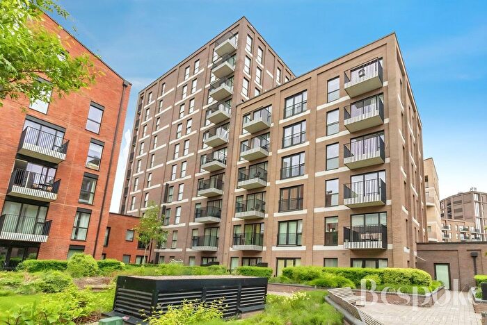 2 Bedroom Flat For Sale In Carraway Street, Reading, RG1