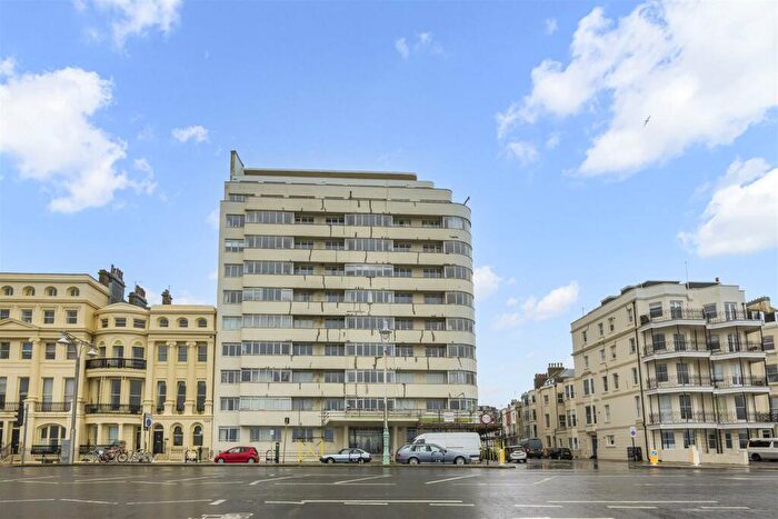2 Bedroom Apartment To Rent In Kings Road, Brighton, BN1