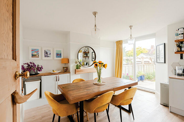 3 Bedroom End Of Terrace House For Sale In Boston Road, Horfield, BS7