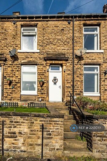 2 Bedroom Terraced House To Rent In Firth Street, Brighouse, HD6