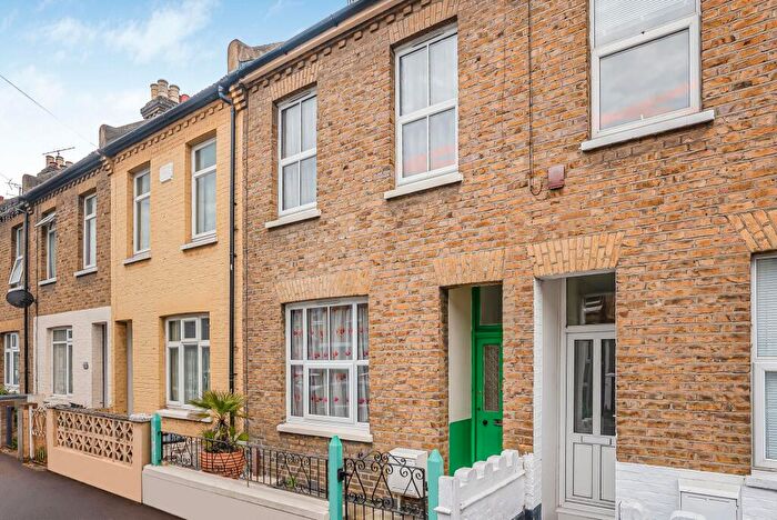 2 Bedroom Terraced House For Sale In Colchester Road, Southend-On-Sea, SS2