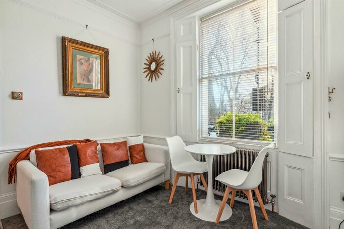 1 Bedroom Flat To Rent In Wilton Square, Islington, N1