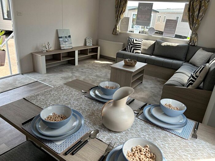 2 Bedroom Park Home For Sale In Shottendane Road, Birchington, CT7