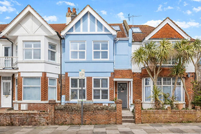 4 Bedroom Terraced House For Sale In Lyndhurst Road, Hove, BN3